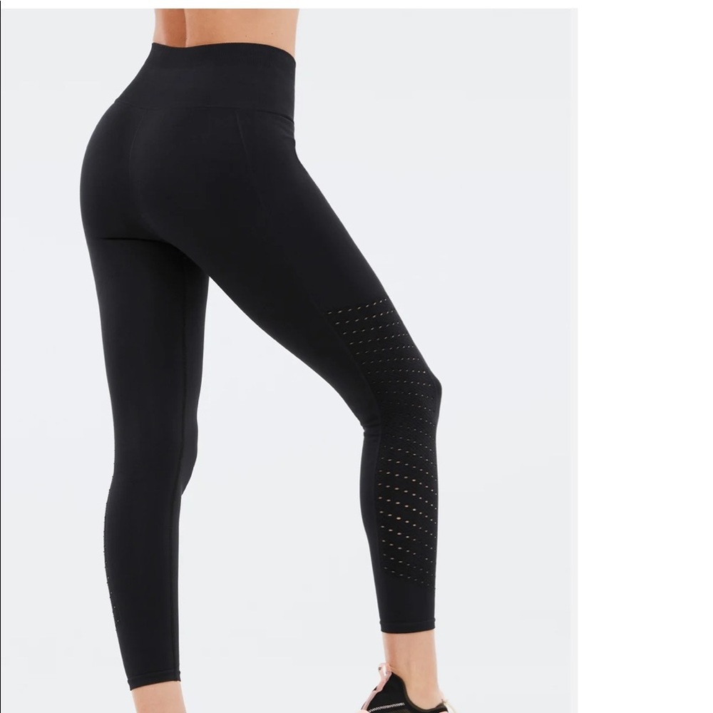 NWT Fabletics Leggings - S